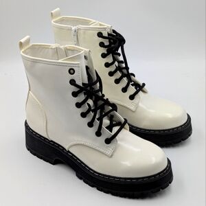 Madden NYC White Patent Boots 8 NWT